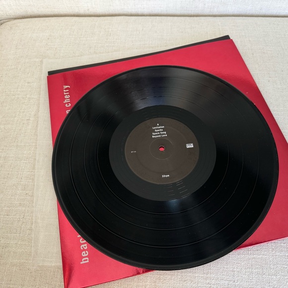 beach house depression cherry vinyl record - Picture 3 of 4